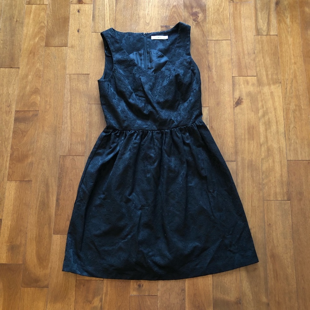 Black Lace Detailing Dress